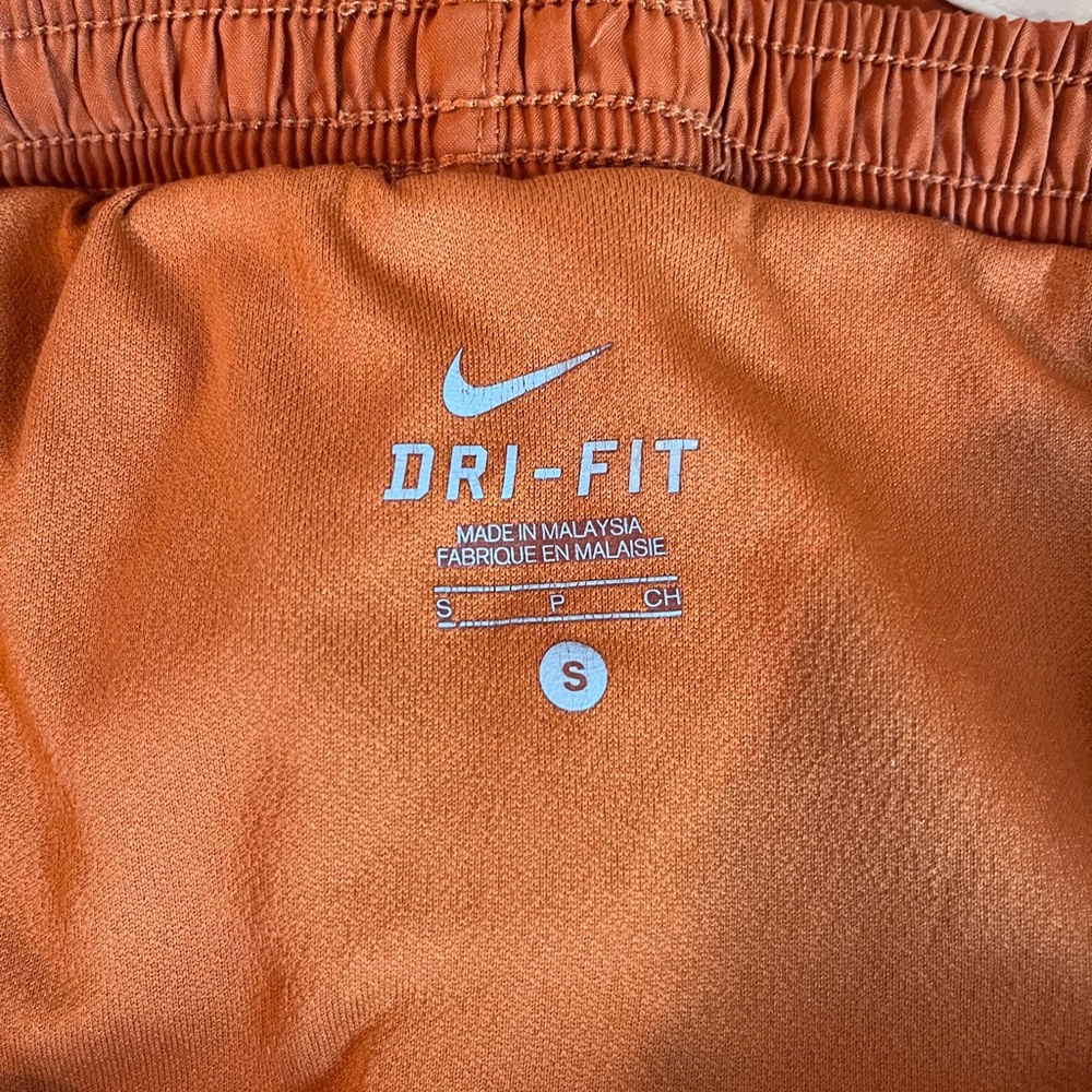 Nike Shorts - Picture 3 of 3
